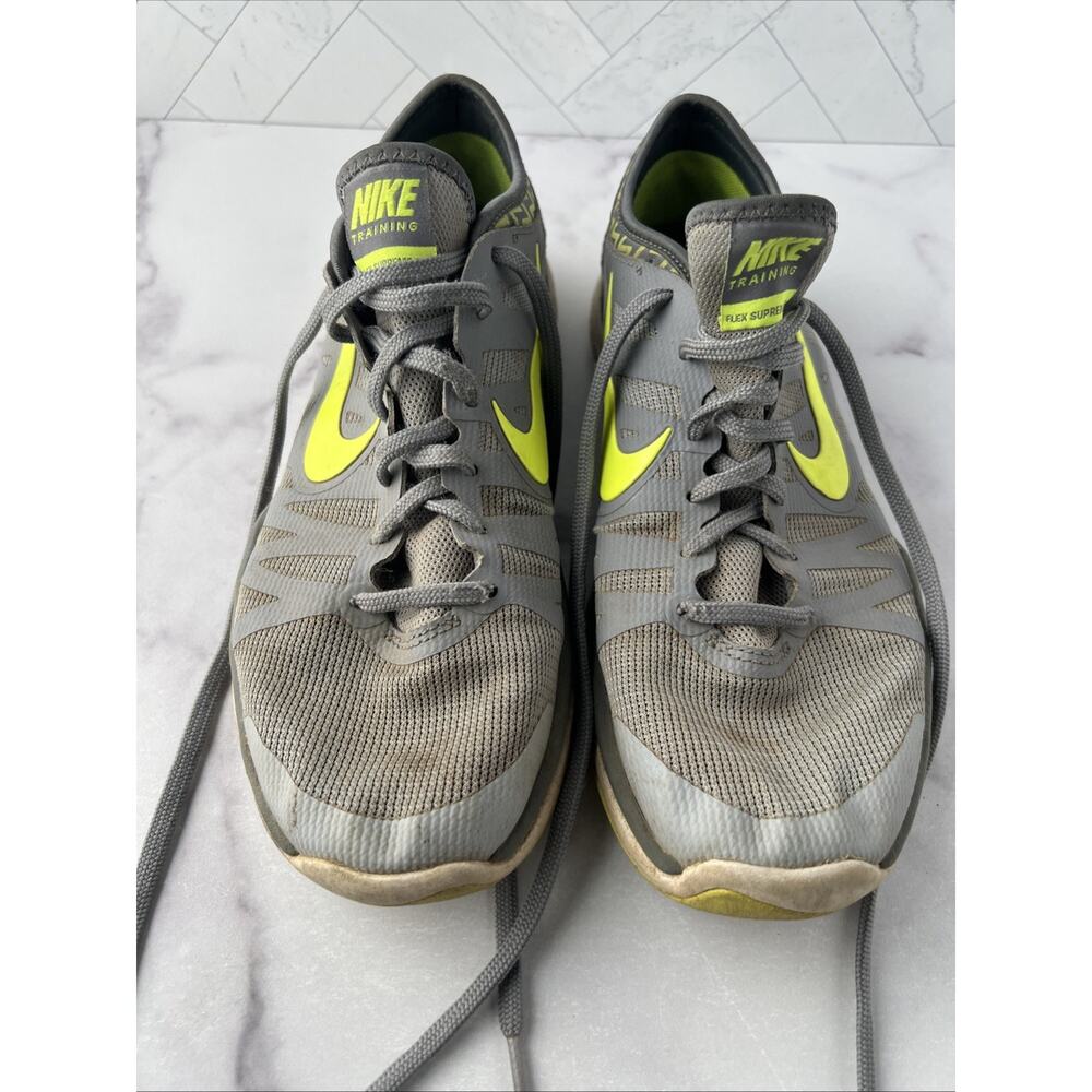 NIKE TRAINING Flex Supreme TR3 Sneakers Gray/Green Women’s 9.5